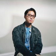 スマホで『ストII』が遊べる！『ストリートファイター』×「au」コラボ企画第1弾として、リュウたちが対戦に興じるキービジュアルなどが公開