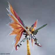 オレンジの「光の翼」も付属する豪華仕様！MGガンプラ「デスティニーガンダム(ハイネ専用機)」がガンダムベース限定で登場