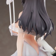 『アズレン』カリブディスが“輝かしの麗裳”衣装でフィギュア化!「微笑顔」や眩しい「笑い顔」が可愛い