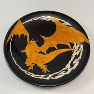 『FF14』輪島塗デザインプレートが再販─金色に輝く「バハムート」と、光の当たり方で様々な色に変化する「エルピスの花」の2種