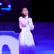 『ヘブバン』逢川めぐみ＆朝倉可憐に、ついに水着が！最大120連ガチャ無料や新コンテンツ「制圧戦」も【「ヘブンバーンズレッド2.5thフェス」レポ】