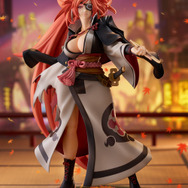 『ギルティギア ストライヴ』梅喧がフィギュアに！キセルを持った凛々しい姿、台座の畳には紅葉が舞い散る