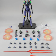 「エヴァ 第13号機」のアクションフィギュアが神々しい！4本腕でロンギヌスの槍を携える姿までスタイリッシュ
