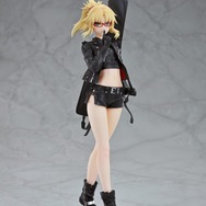 眼鏡女子好き必見！「Fate/Apocrypha」モードレッド＆ジャンヌが“執事×眼鏡”コラボで生まれた描き下ろしイラストでフィギュア化