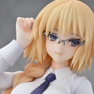 眼鏡女子好き必見！「Fate/Apocrypha」モードレッド＆ジャンヌが“執事×眼鏡”コラボで生まれた描き下ろしイラストでフィギュア化