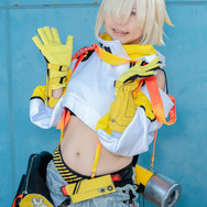 エレグ『勝利の女神:NIKKE』／はな（X：@87878787_maron）