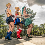 【コスプレ】耳なし芳一から物理で戦う筋肉セーラームーンまで最高かよ！全員がフルスイングでホームランを狙う「コミケ104」会心の9選【写真37枚】