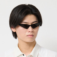 おまえもしかしてまだオレのサングラスが出ないとでも思ってる