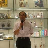 コナミスタイル東京ミッドタウン店オープン、開店前から多くのファンが駆けつける