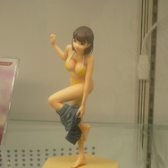 コナミスタイル東京ミッドタウン店オープン、開店前から多くのファンが駆けつける