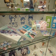 コナミスタイル東京ミッドタウン店オープン、開店前から多くのファンが駆けつける