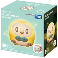 ぷにぷにな「モクロー」にキュン…！『ポケモン』ぷにっと触るとピカッと光るライトに癒やされる