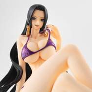 零れそうなほどの大ボリューム…！「ワンピース」水着の美女「ハンコック」フィギュアが抽選販売ー鑑賞の楽しみを広げる“ミラー台座”も付属