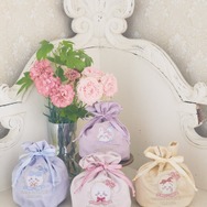 ちいかわ　Maison de FLEUR メゾンドフルール 刺繍タオルハンカチ 予約】ちいかわ Maison de FLEUR 刺繍タオルハンカチ（ちいかわ