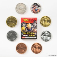 「ドラゴンボールZ」フリーザ編のキャラが、集めて楽しいメダルに！「フルカラー」「金いぶし」など輝きが異なる全56種