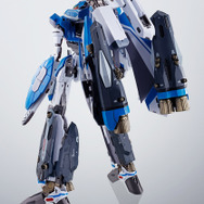 「マクロスΔ」主役機「VF-31J ジークフリード」と「スーパーパーツ」がセットでリバイバル商品化！三段変形それぞれで多彩なフォルムを再現