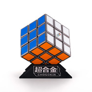 50周年ダブルアニバーサリー記念に「ルービックキューブ」が超合金化！ロボットに変形、ボタンを押すと腹部のパネルを発射