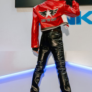 ロック・ハワード／桃戸もも（X：@tmmt_san）