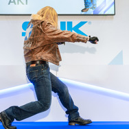 テリー・ボガード／AKI