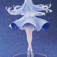 透き通る神々しさ…!『アズレン』優美な「アーガス」が待望のフィギュア化―なびくスカートと髪の躍動感が美しい