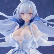 透き通る神々しさ…!『アズレン』優美な「アーガス」が待望のフィギュア化―なびくスカートと髪の躍動感が美しい