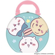 「ちいかわ」クリスマス商品が順次発売！大きなサイズのクッションポーチや、マグネットでデコれるトランク缶など