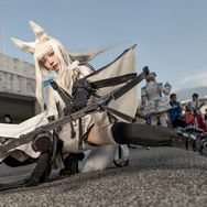 プラチナ『アークナイツ』／四巫日モミ（Instagram：momihi__444）