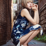 チャイナドレス／月海つくね（X：@XaiabP）