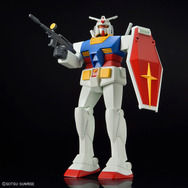 話題の初代ガンプラ「1/144 ガンダム」リバイバルキットがコンビニでも買える！ローソン、ファミリーマートで10月16日発売
