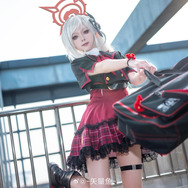 浅黄ムツキ『ブルーアーカイブ』／矢量魚（Weibo：-矢量魚-）