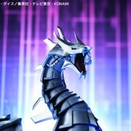 サイバー流デッキのエースモンスター召喚！『遊戯王GX』より「サイバードラゴン」が立体化―うねる巨体は全高30cmの大迫力サイズ
