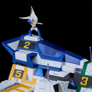 ユーナイト、ガッチャスパルタン！5機のGメカで合体できる「ガッチャマンF」がプラモ化―「大鷲の健」を乗せて“科学忍法ハイパーシュート”も再現