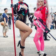 綾波レイ『ヱヴァンゲリヲン新劇場版』／Seolhwa（X：@pinup_girl_xx）、アリス『勝利の女神：NIKKE』／マヨネーズ（X：@_mayomayoneze）