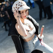 トラファルガー・ロー (女体化)「ONE PIECE」/汪選璇(Instagram:shan940_mua)