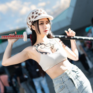 トラファルガー・ロー (女体化)「ONE PIECE」/汪選璇(Instagram:shan940_mua)