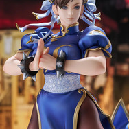 ストリートファイター春麗アニメフィギュア座りポーズ - メルカリ