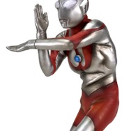 スペシウム光線！初代「ウルトラマン」より美しき「Bタイプ