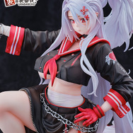 生脚の魅力にメロメロ…『アズレン』プリンツ・ハインリヒが着せ替えスキン「裏の裏番長？」で立体化！ワイルド&セクシーな姿は存在感抜群