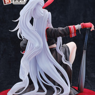 生脚の魅力にメロメロ…『アズレン』プリンツ・ハインリヒが着せ替えスキン「裏の裏番長？」で立体化！ワイルド&セクシーな姿は存在感抜群