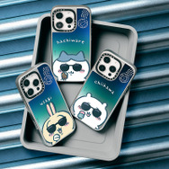 窓の外を眺める「ちいかわ」たちが可愛い！“旅行”モチーフのスマホアクセが発売ー世界観を楽しめるポップアップストアも