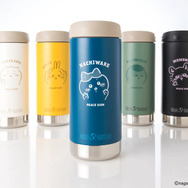 フ!!「ちいかわ」ピースサインが眩しい！落ち着いた色味のコラボ保温・保冷ボトル