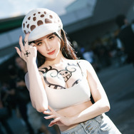 トラファルガー・ロー （女体化）「ONE PIECE」／汪選璇（Instagram：shan940_mua）