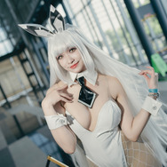 ブラン『勝利の女神:NIKKE』/Chooi Kai Xien( Instagram:kingangelcosplay_)