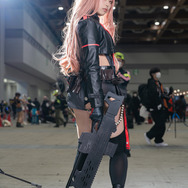 ラピ『勝利の女神：NIKKE』／まよか（X：@myk_3a）