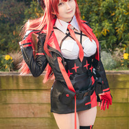 ラピ:レッドフード『勝利の女神：NIKKE』／とうか（X：@Tohka_cos）