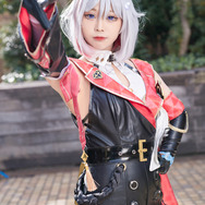 トパーズ『崩壊：スターレイル』／くにとも（X：@kuni_cos）