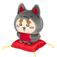 「ちいかわ」エプロン姿の限定マスコットが可愛い！伏見稲荷な「くりまんじゅう」や「古本屋」も見逃せない