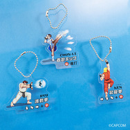 懐かしい…『スト2』春麗たちの技とコマンドがキーホルダーに！『ストリートファイター』シリーズの歴代ロゴステッカーや『スト6』グッズがDAISOにて販売中