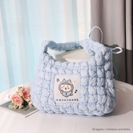 ちいかわ」新グッズにふわっとした生地のショルダーバッグが登場