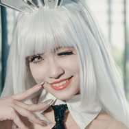 ブラン『勝利の女神:NIKKE』／Chooi Kai Xien（Instagram：kingangelcosplay_）